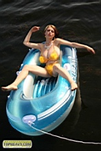 anya TH29082010_01.jpg